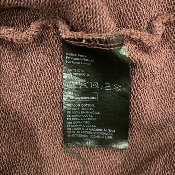 H&M - Oversized Pullover Sweater - Plum (size large) - Picture 7 of 10